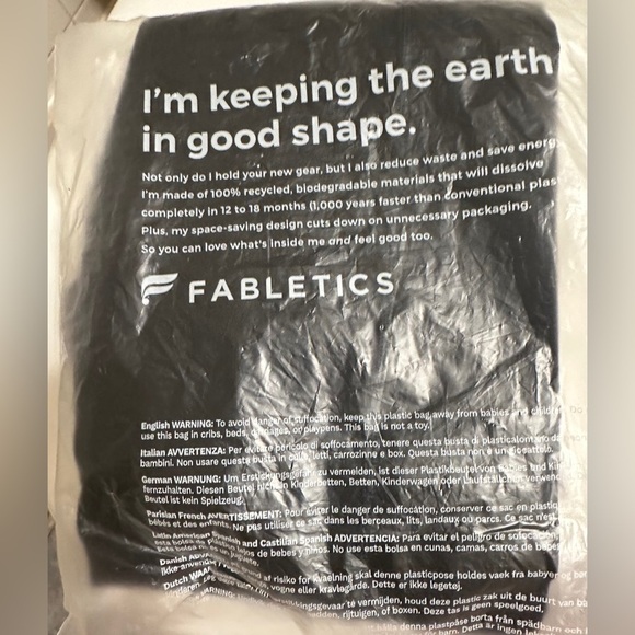 NWT FABLETICS On The Go Black Leggings compressive 2 pockets  Xs - Picture 7 of 7